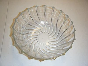 SCALLOPED CLEAR GLASS SERVING BOWL 9.5 NCH DIAMETER - Picture 1 of 3