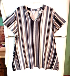 NEW WOMEN'S LULAROE LAYLA MULTI-COLOR VERTICAL STRIPED TUNIC TOP PLUS SIZE 3XL - Picture 1 of 4