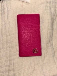 GUCCI Italy LEATHER IPHONE 7 CARD CASE Wallet Gold Tone LOGO New w/Gift Box - Picture 1 of 6