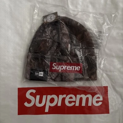 SUPREME X NEW ERA BOX LOGO WOOD CAMO BEANIE FW25 (Realtree® AP Camo) IN HAND - Image 1 of 2