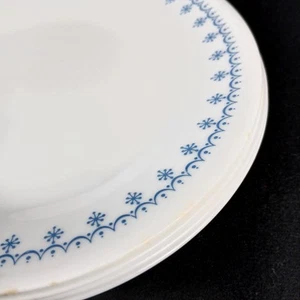 Set of 4 Corelle Livingware Snowflake Blue Garland Bread/Dessert Plates 6.75" - Picture 1 of 6