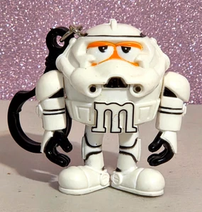 M&M's Star Wars Stormtrooper Flashlight Keychain Key Fob Works 2.5" - Picture 1 of 6