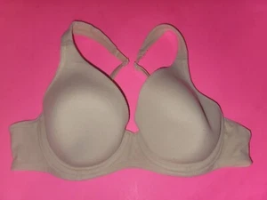 Victoria's Secret Body By Victoria Lightweight Lightly-Lined Bra Size 34B  - Picture 1 of 7