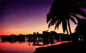Postcard Lake Eola Orlando Florida - Picture 1 of 2