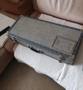 Schutzkoffer   Koffer  Vintage .. mid century Metallkanten.  - Bild 1 von 2