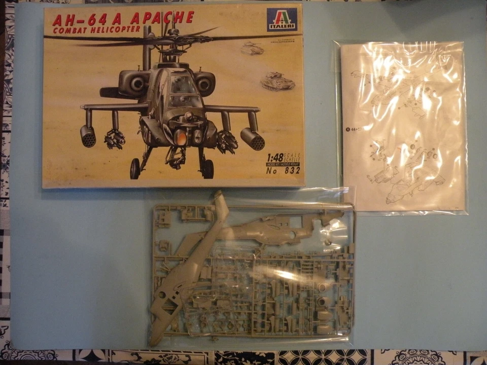 ITALERI AH-64A COMBAT NUOVO/NEW SPRUE BLISTERATO/SIGILLATO/SEALED - Immagine 1 di 1