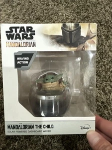 STAR WARS The Mandalorian THE Child Grogu Fanwraps Solar Powered Dashboard Waver - Picture 1 of 5