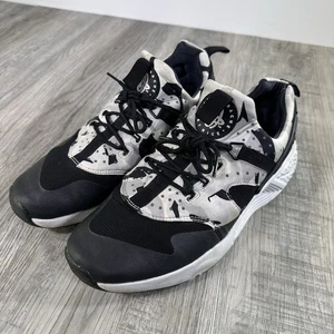 Nike Air Huarache Utility Herren Größe 9,5 Sportschuhe 2015 Turnschuhe 806807-001 - Bild 1 von 12