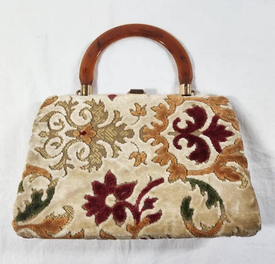 Vintage 1960s Carpet Bag Amber Lucite Handle USA Tapestry Floral - Image 1 of 4