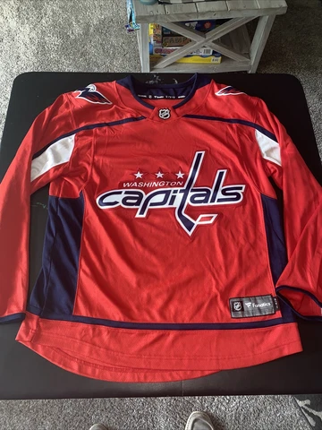WASHINGTON CAPITALS  Fanatics NHL Hockey Jersey Size Medium Cover