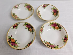 F7 - Royal Albert England Old Country Roses ciotole frutta/dessert lotto di 4 - Foto 1 di 6