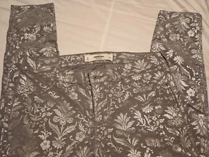 Abercrombie  Velvet Pants Color Gray Printed Silver Size 8/29 Slim Allover - Picture 1 of 6