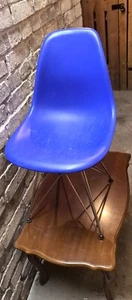 Vitra Eames Plastic Side Chair Stuhl Chrom blue - Bild 1 von 9