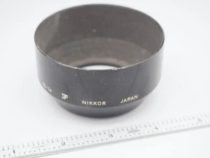 Nikon F Nikkor vintage 85 mm f/1.8 paraluce in metallo avvitato  - Foto 1 di 4