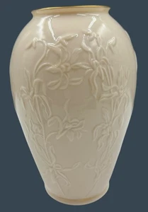 Lenox Masterpiece Centennial Cream Vase Embossed Floral 24K Gold Trim 7" USA - Picture 1 of 14