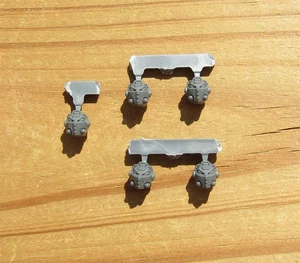 40K Dark Angels Deathwing Knights Heads Helmeted Heads Bits 5 Bitz - Picture 1 of 1