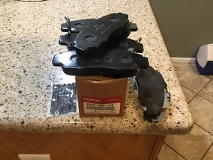Acura genuine oem front brake pads #45022-sep-a10 Fits 2004-2008 Acura TL - Picture 1 of 1