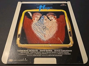 1983 CED VideoDisc The Hunger David Bowie Catherine Deneuve Susan Sarandon OOP - Bild 1 von 2