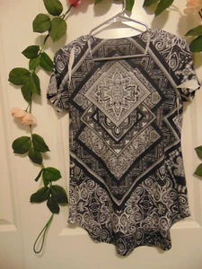 Women's Black Patterned Shirt Size Small - Picture 1 of 3