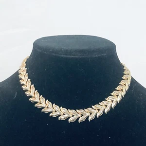 Vtg Crown Trifari Choker Gold Tone 50s Chevron Weave Signed - Picture 1 of 6
