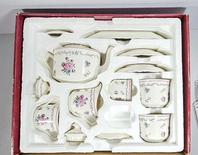 Hallmark 2002 American Girl Samantha's Tea Set - Incomplete  - Image 1 of 4