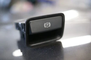 Interruptor freno de estacionamiento freno de mano mercedes-benz w176 w246 a2469050451 - Imagen 1 de 2
