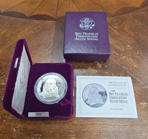 1992 P Ben Franklin Firefighters 1oz Silver Uncirculated Medal w/Box & COA - Picture 1 of 4