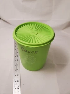 Vintage Tupperware Green Harvest Servalier Canister With Lid 809-10 - Imagen 1 de 6