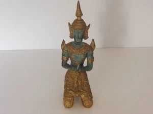 BRONZE PATINE VERTE PRINCE THAÏLANDAIS PRIANT POSITION A GENOUX 19 EME TBE - Picture 1 of 8