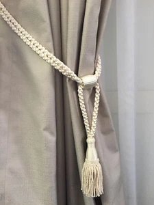 Curtain tassell tieback pair - Picture 1 of 2
