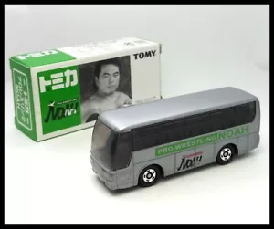 TOMICA NOAH Pro-Wrestling MITSUBISHI FUSO AERO QUEEN BUS 1/156 TOMY 1 NEW - Picture 1 of 5