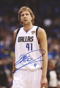 Dirk Nowitzki Original Signed Photo 20x30cm - Picture 1 of 1