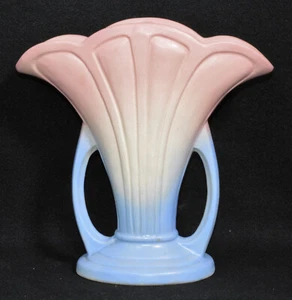 Hull Art Pottery Mardi Gras Granada Fan Vase 47-9 - Picture 1 of 8