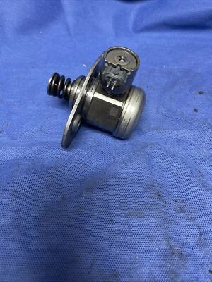 Bomba de combustible de alta presión para BMW X1 Z4 228i 328i 2012-2016 1357584461 Foto 1 de 4