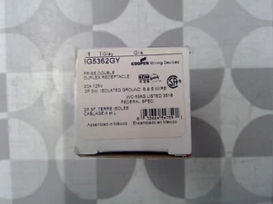 Receptáculo dúplex suelo aislado Cooper IG5362GY 20A 125V **Envío gratuito** - Imagen 1 de 4