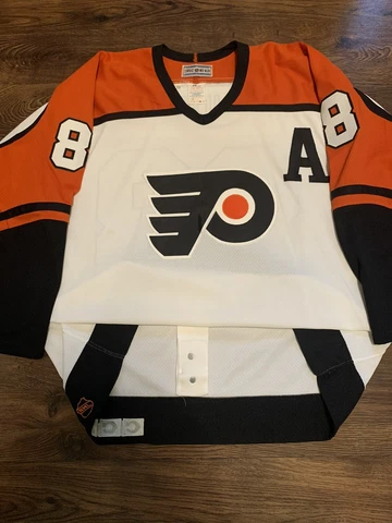 Authentic Eric Lindros NHL CCM Hockey Jersey Philadelphia Flyers White Home 52 Cover