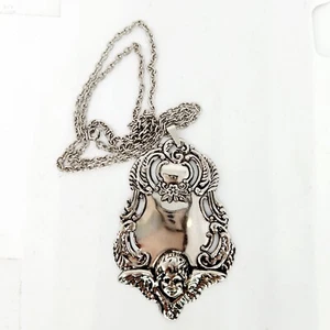 Collana con ciondolo cherubino stile vittoriano stile vittoriano Cupido ornato tono argento vintage - Foto 1 di 6