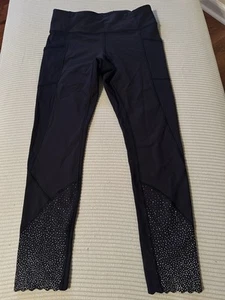 Lululemon Tight Stuff Tight II 2 kurze reflektierende Punkte nachtaktiv schwarz Größe 6 - Bild 1 von 9