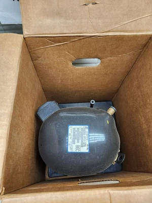 Compresor hermético Copeland CR42K6-PFV-970 3-1/2HP 208-230V 1 PH 41.900BTU nuevo Foto 1 de 4