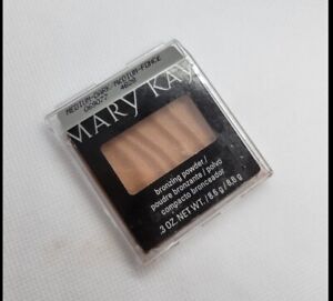 Mary Kay Bronzing Powder Medium Dark (069077) New in package.