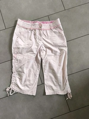 Leichte Shorts Bermuda Capri Hose - Bild 1 von 4