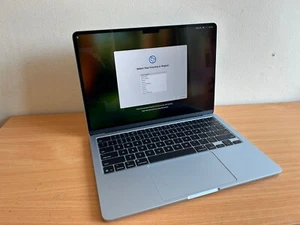 New Apple MacBook Air 13″ M4 A3240 · 16GB RAM · 512GB SSD · BLACK · US Model - Picture 1 of 4