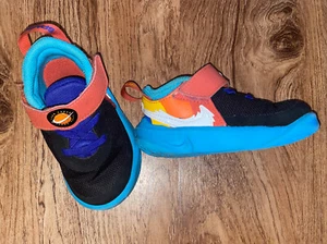 Youth Size 7C TODDLER Nike Team Hustle Space Jam: A New Legacy DH8054-001 - Picture 1 of 6