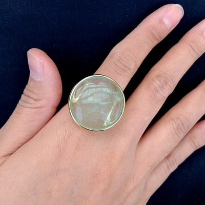 Зеленое регулируемое коктейльное кольцо с натуральным камнем флюоритом ювелирные изделия - Изображение 1 из 4