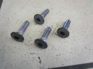 E3. KAWASAKI ZX6R Ninja ZX636 A Bremsscheibenschrauben hinten Schrauben - Bild 1 von 2