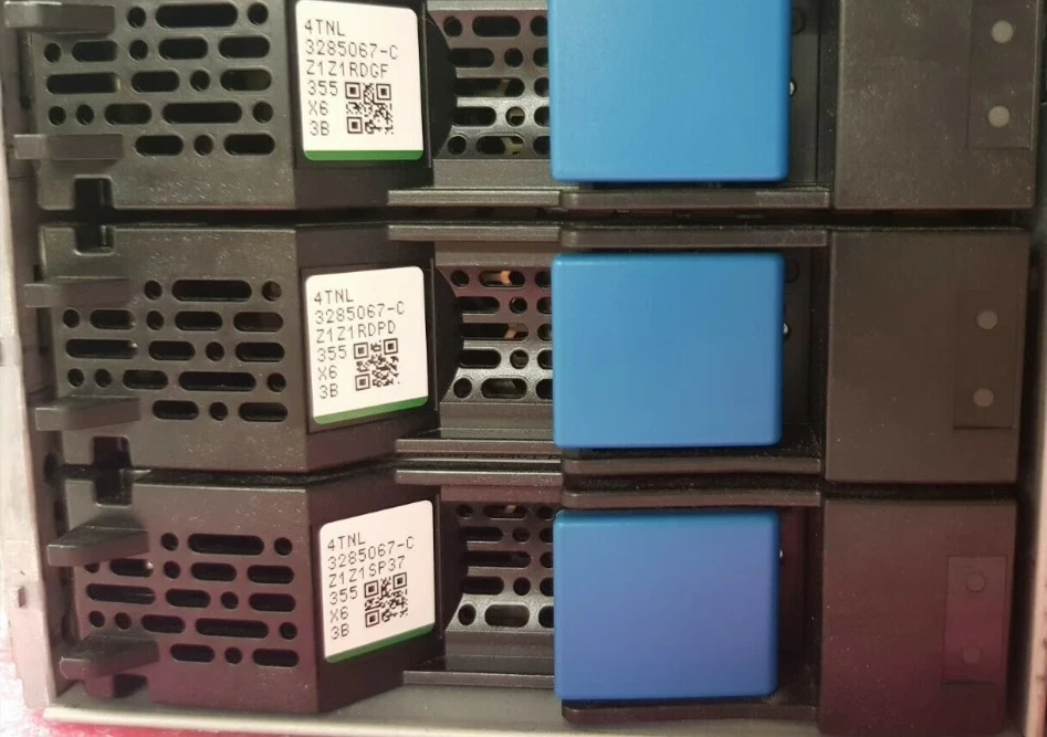 HDS 3285067-C DF-F850-4TNL. P 4TB SAS 7.2K HUS110/130/150 hard drive - Image 1 of 1