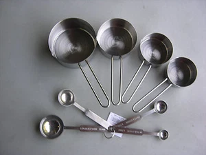 VENDEDOR DE ESTADOS UNIDOS 4 TAZAS DE MEDIR Y 4 CUCHARAS ACERO INOXIDABLE ENVÍO GRATUITO SOLO EE. UU. - Imagen 1 de 1
