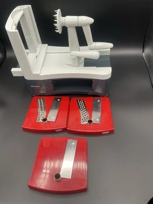 Cortadora/espiralizadora espiral vegetariana de tres hojas de acero inoxidable Westmark Foto 1 de 3