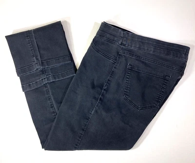 Jones New York Signature Skinny Jeans Women’s Size 8M, pull-on, stretch, black - Image 1 of 4