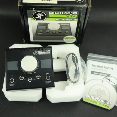 Mackie Big Knob Passive 2x2 Studio Monitor Controller - Image 1 of 4